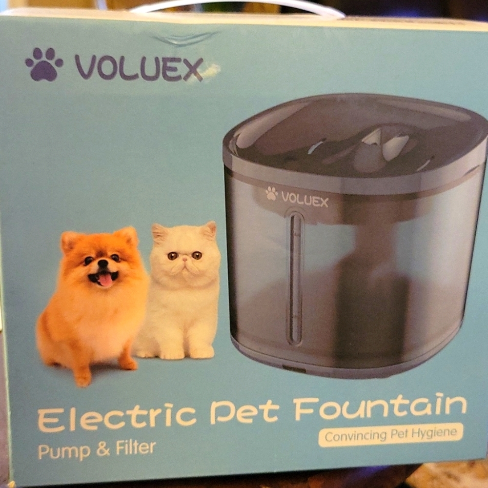 Voluex Intelligent Pet Fountain Electric Pump Filter Silent 2.3L New…